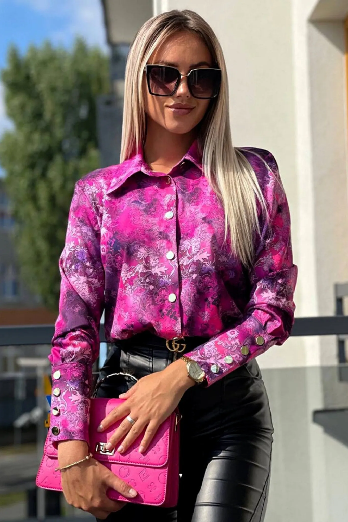 Camicia elegante fucsia viola a micro fantasia  floreale con bottoni dorati