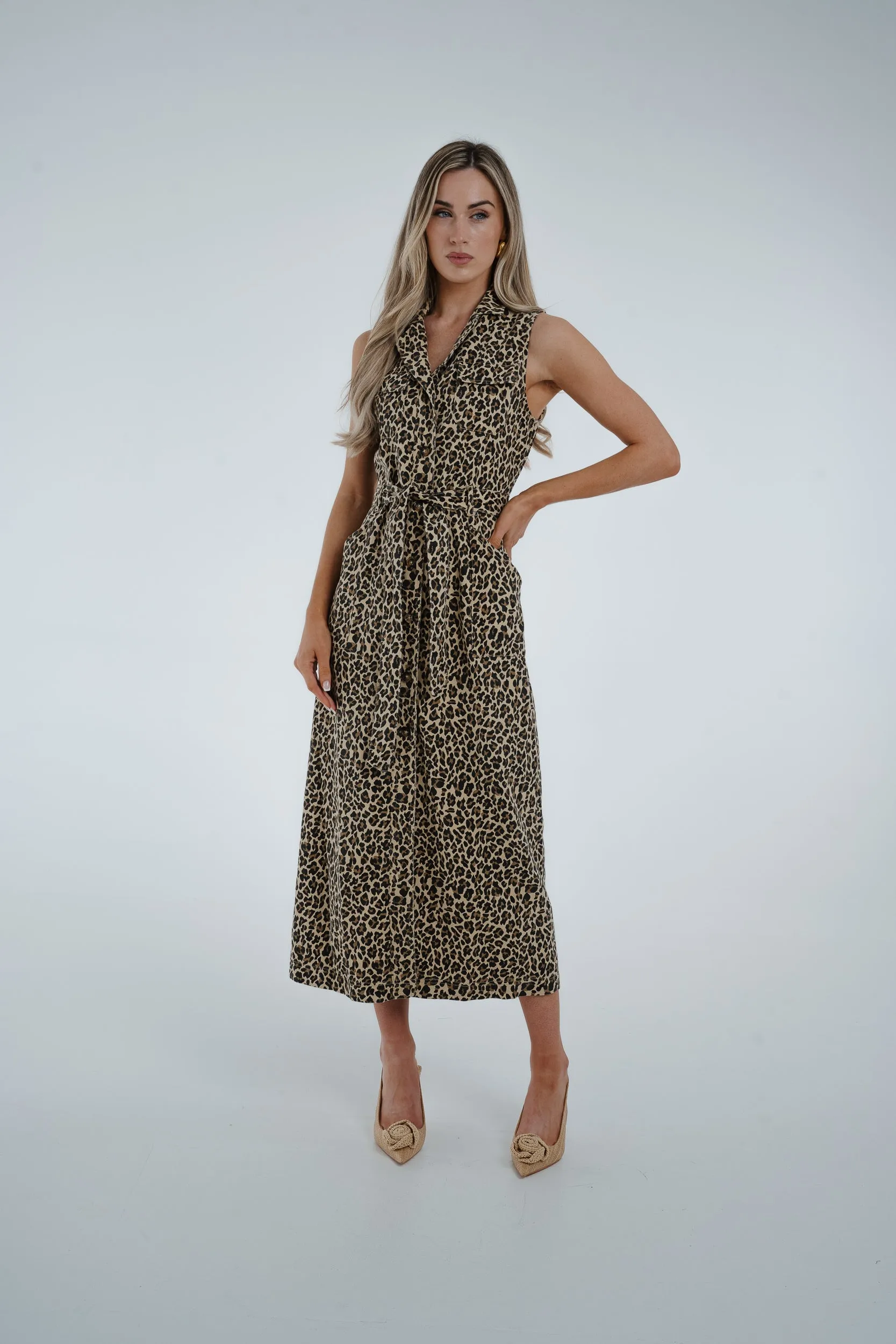 Cora Sleeveless Dress In Leopard Print