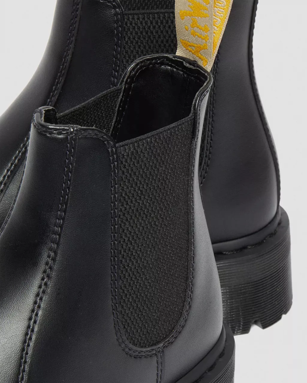 Doc Martens UNISEX VEGAN 2976 FELIX PLATFORM CHELSEA BOOTS (Black Felix Rub Off)