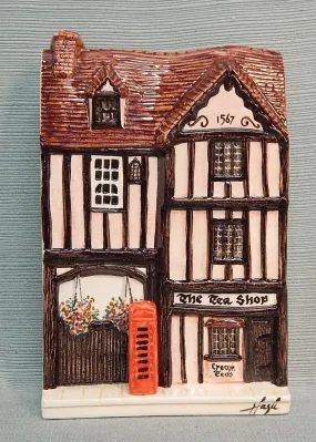 Hazle Ceramics "A Nation of Shopkeepers" Teashop and Telephone - Like New Condition