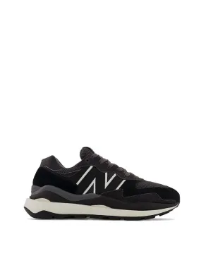 New Balance 57/40 Trainers Black / Sea Salt