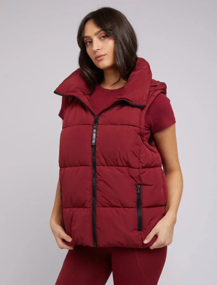 Remi Luxe Puffer Vest (Port)