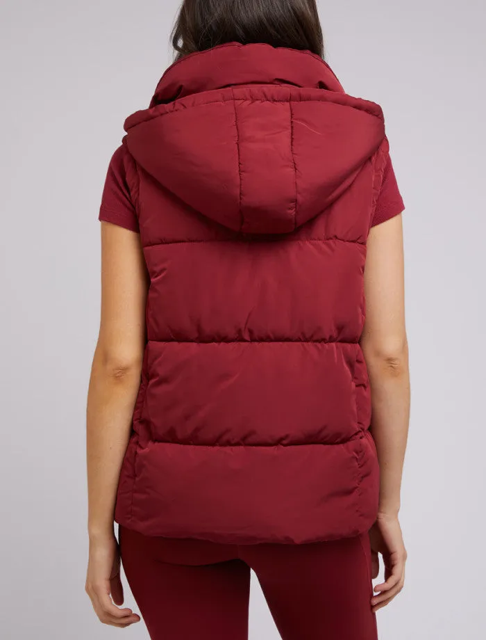 Remi Luxe Puffer Vest (Port)